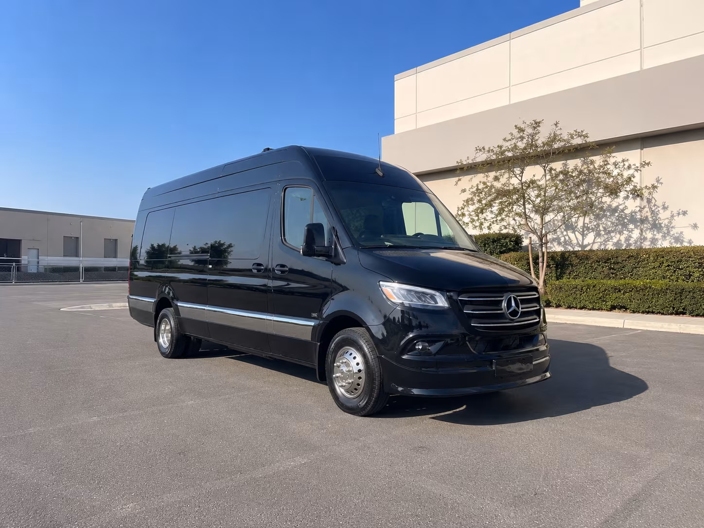 stamford 18 passenger sprinter van
