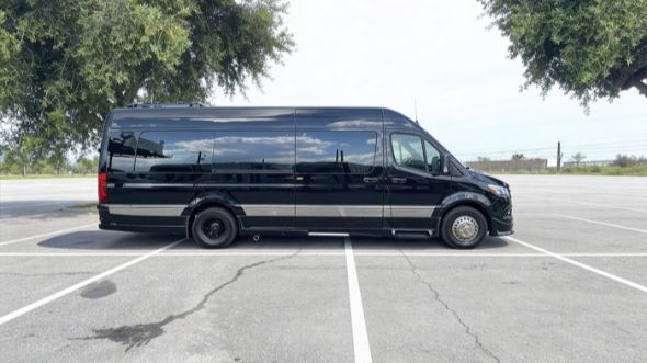 sprinter limousine stamford