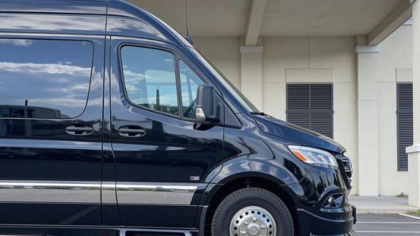 stamford 12 passenger sprinter van